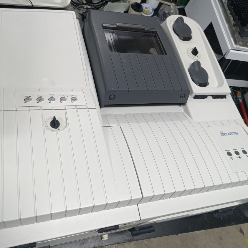 Термос Fisher 6700 Фурье-спектрометр в инфракрасном диапазоне (б/у)