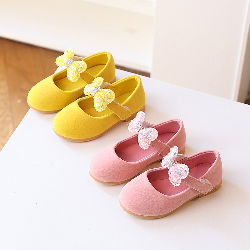 Туфли для девочек, новые принцессные туфли, обувь для маленьких девочек, с бантом, весенне-осенние, для выступлений, мягкая подошва