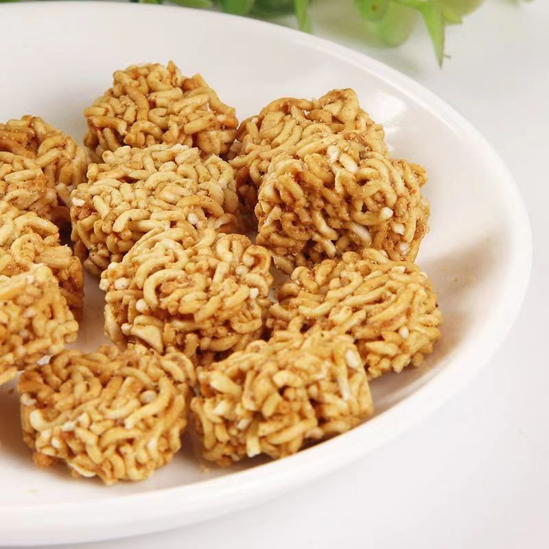 Shrimp noodles, whole box of dry crisp noodles, dry noodles, childhood post-90s nostalgic snacks, 8090 ramen balls, instant noodles