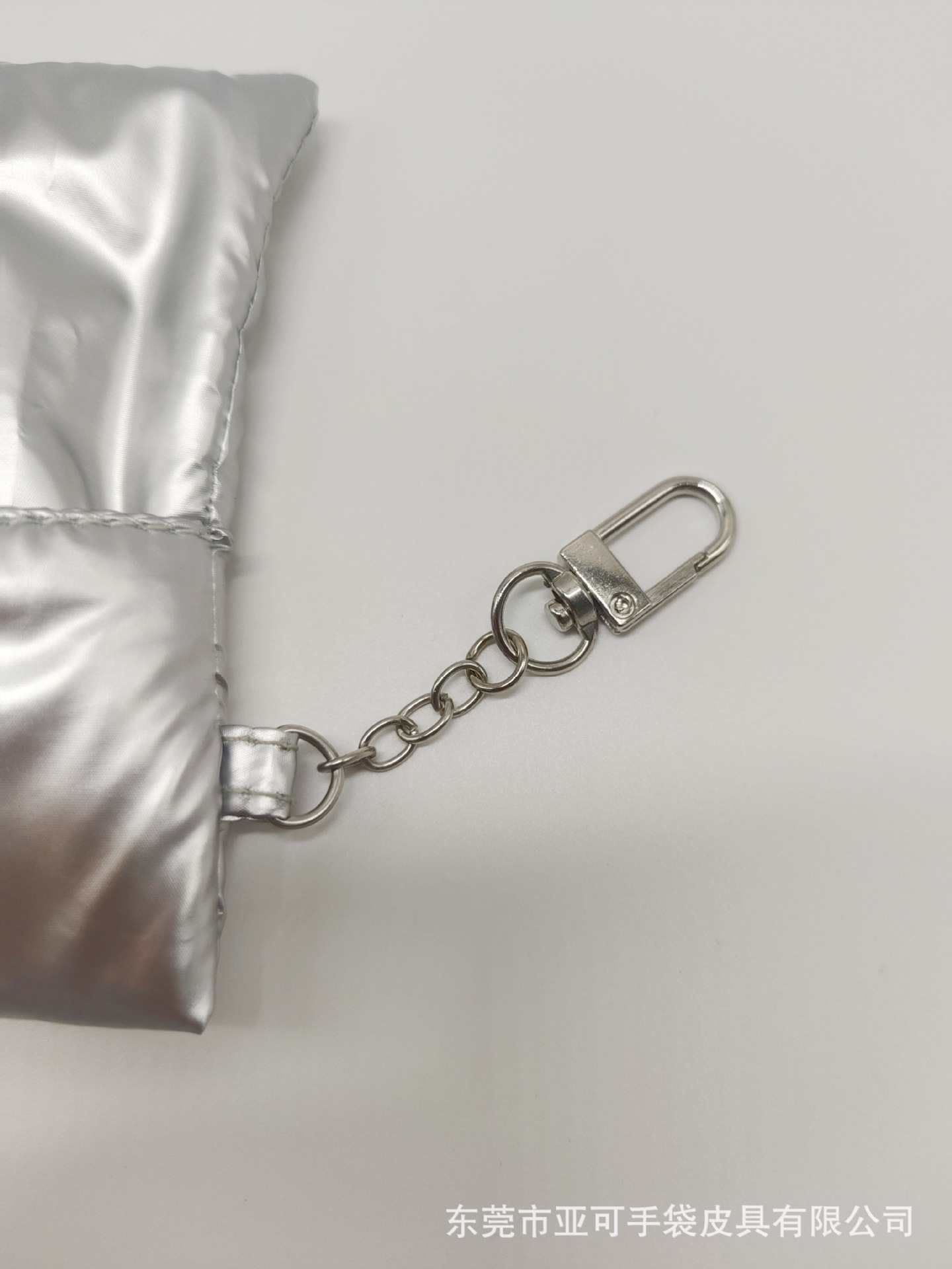 Creative personality filled cotton down jacket Apple AirPods1/2 Bluetooth headset silver mouth red envelope for hanging chain