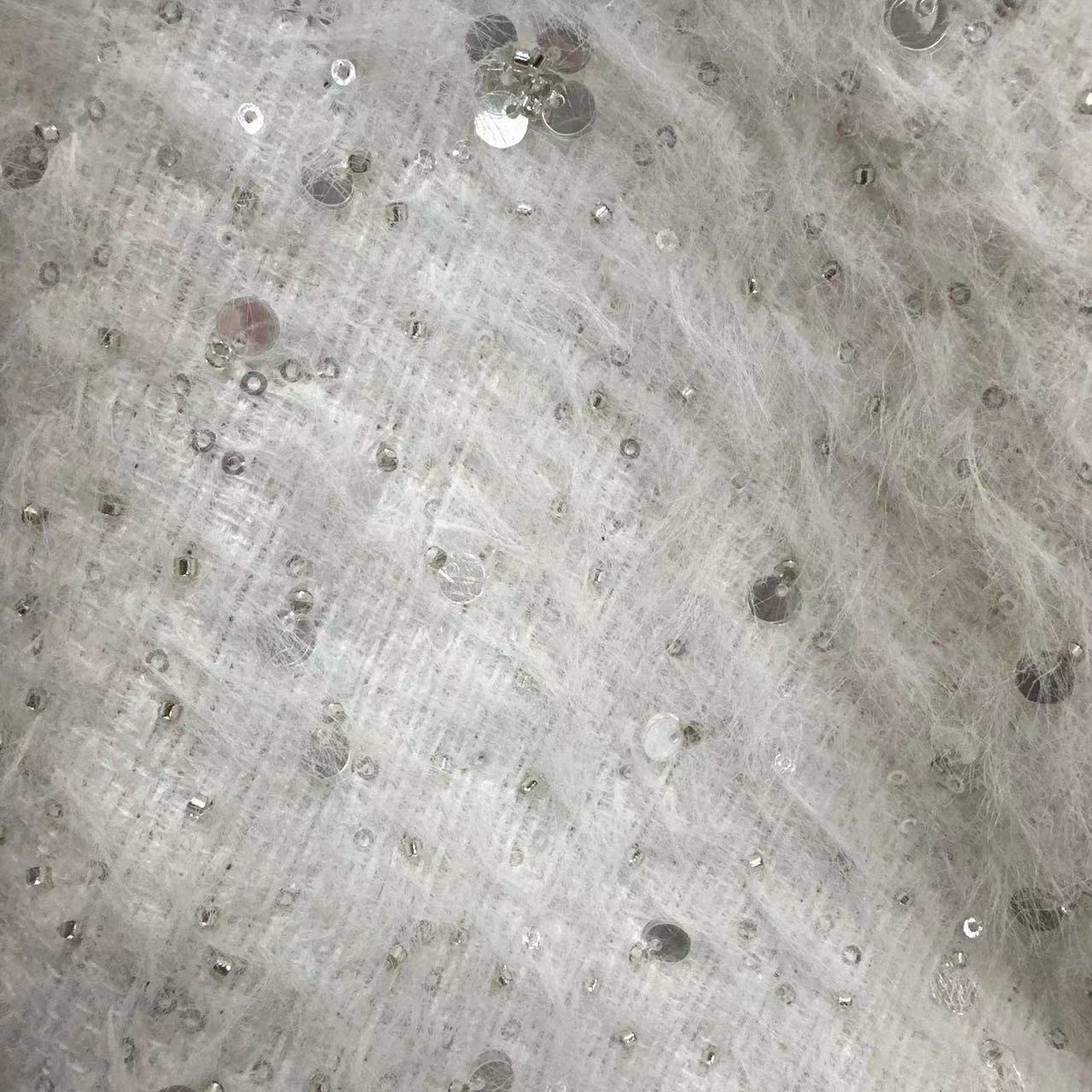 Manufacturer Supplies Small Fragrant Style Fabrics, Woolen Woolen Fabrics, Gold Silk Bead Embroidery Jackets, Autumn and Winter Dress Fabrics