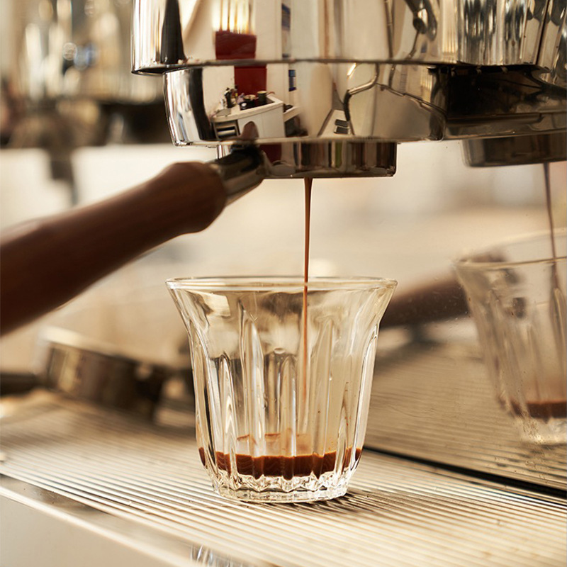 Стакан для латте с вертикальным узором простой ретро грязный кофейный стакан эспрессо австралийский белый стакан молочный цилиндр