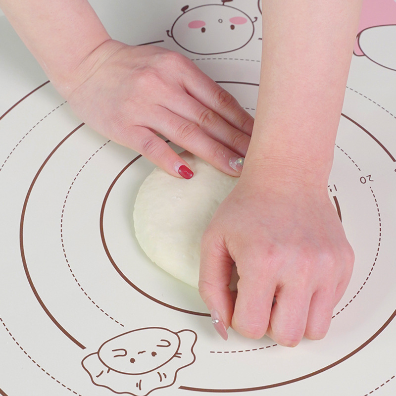Liquid Silicone Thickened Non-slip Food-grade Non-stick Baking Rolling Noodles Cartoon Mating Multi-functional Chopping Board Mat