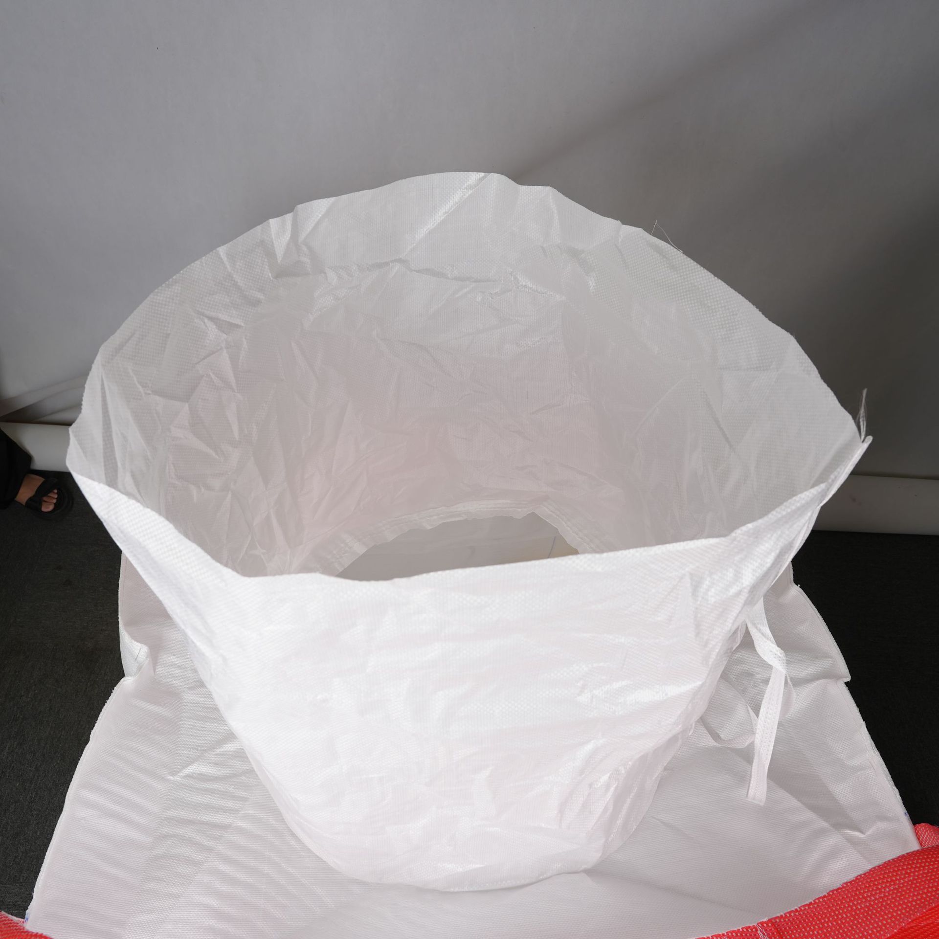 Guangdong Loading and Unloading Port Bearing Capacity 1 Ton 2 Tons 4+2 Sling Ton Bag Four-Hook Thickened Container Bag Industrial Bag Ton Bag