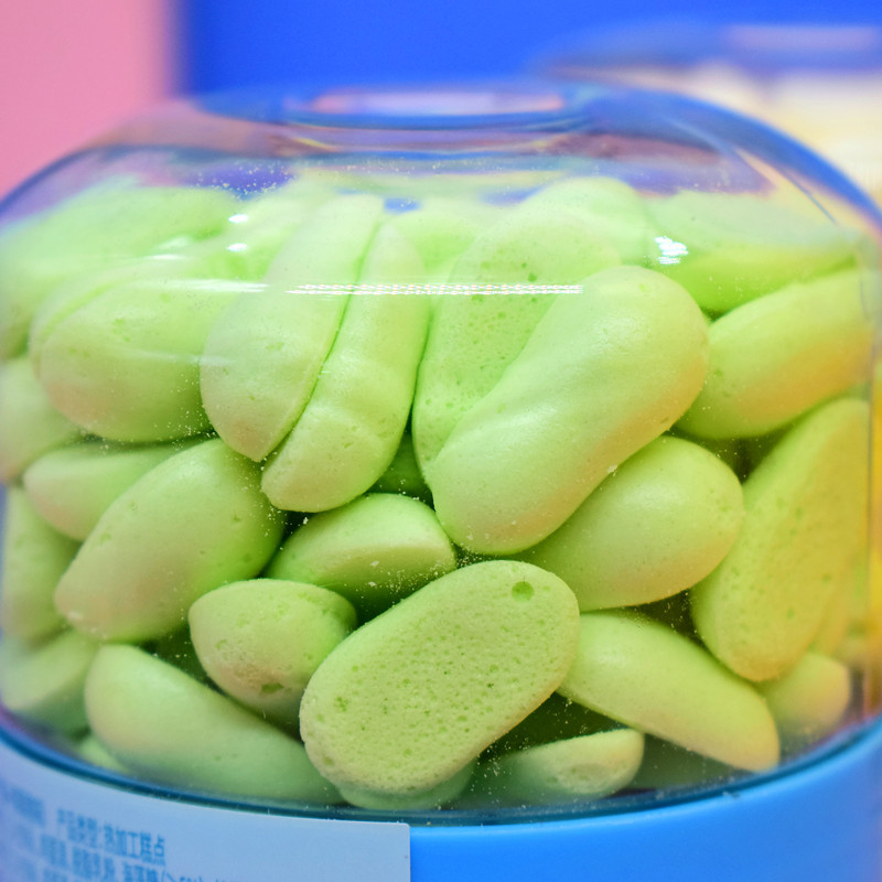 October 2025 Qiaolaibao Milk High-Calcium Soluble Milk Crisps 28g Soluble Bean-Shaped Peanut-Shaped Double-Layer Soluble Bean Snack