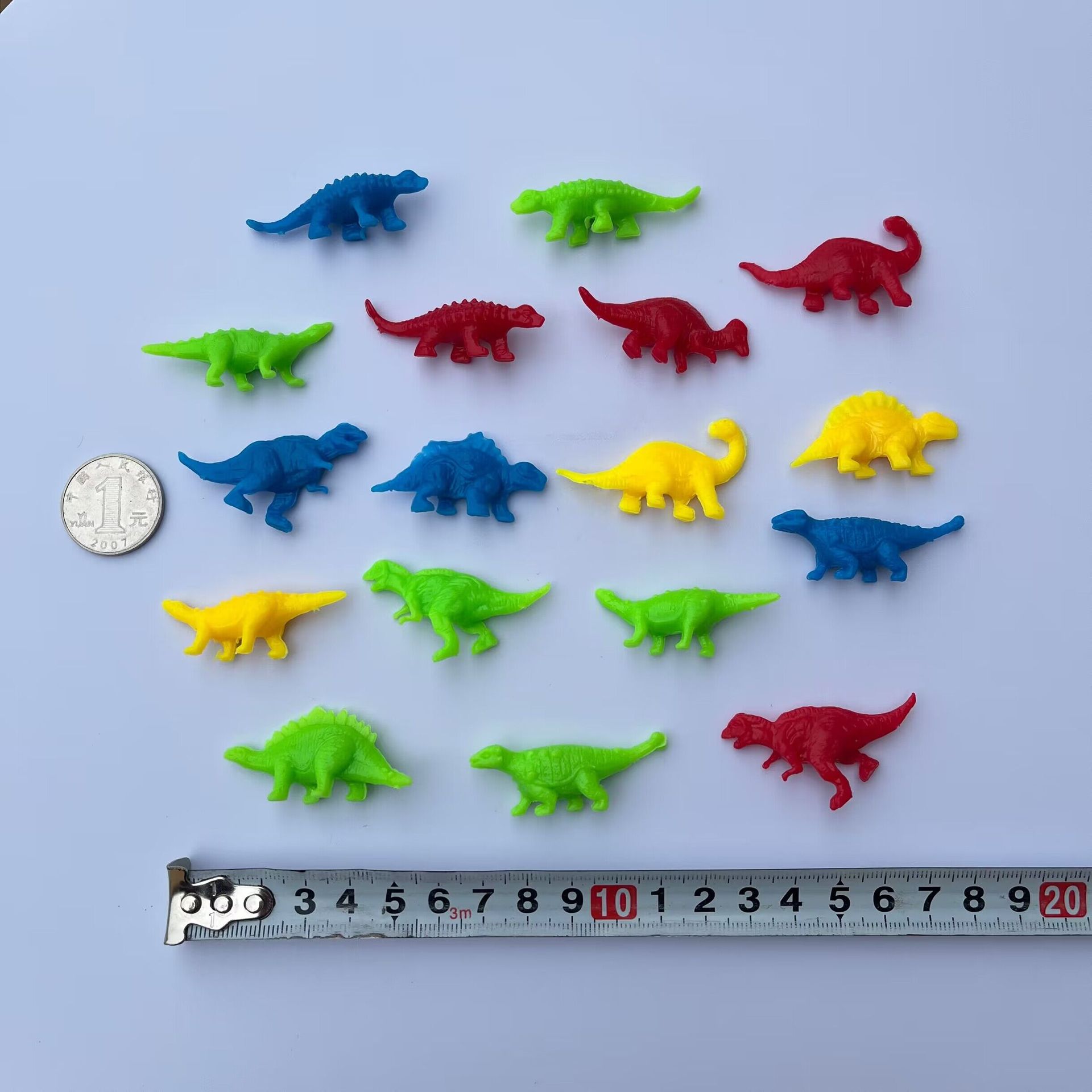 Mini small dinosaur TPR simulation plastic 5cm dinosaur model small ornaments twist egg machine small gift dinosaur egg accessories