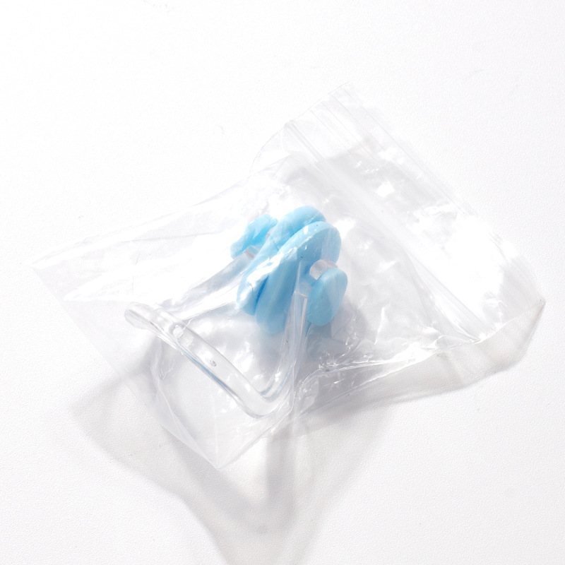2025 Manufacturer's Ready-Made Swimming Supplies Single Nose Clip Bagged Anti-Choking Equipment Silicone Swimming Nose Clip Waterproof Nose Clip