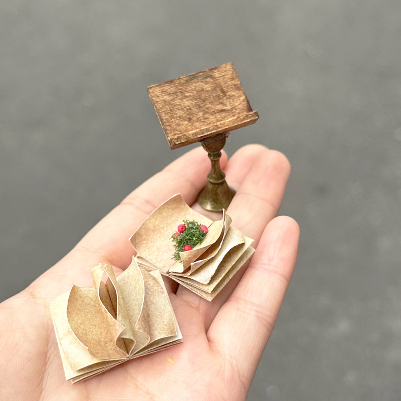 Мини маленькая стоячая магическая книга Аксессуары для кукол Домашняя мебель Игрушки для детей Ретро ручная работа Сцена украшения