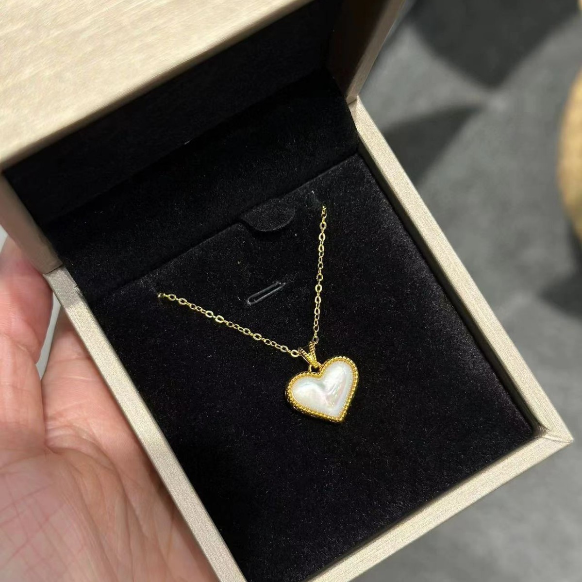 18K Gold Double-Sided Heart Peach Heart Pendant Au750 Gold Red and White Double-Sided Heart Peach Pendant Factory Direct Batch Gift Giving