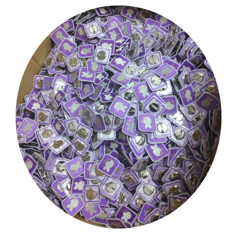 Factory Embroidered Logo Badges, Cloth Stickers, Professional Custom-Made Proofing Accessories, Special Chains, Drawings and Samples, Embroidered Logos