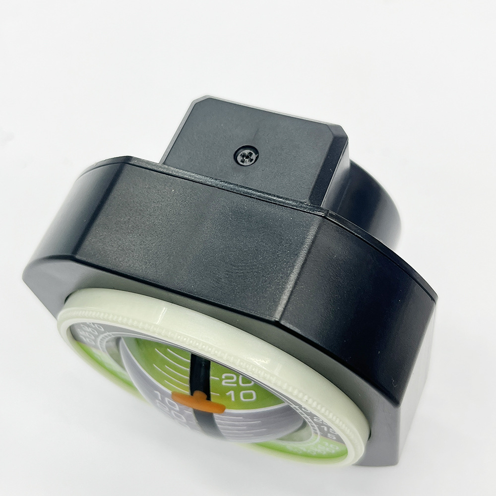 Car-Mounted Luminous Slope Meter with High Precision and Illumination