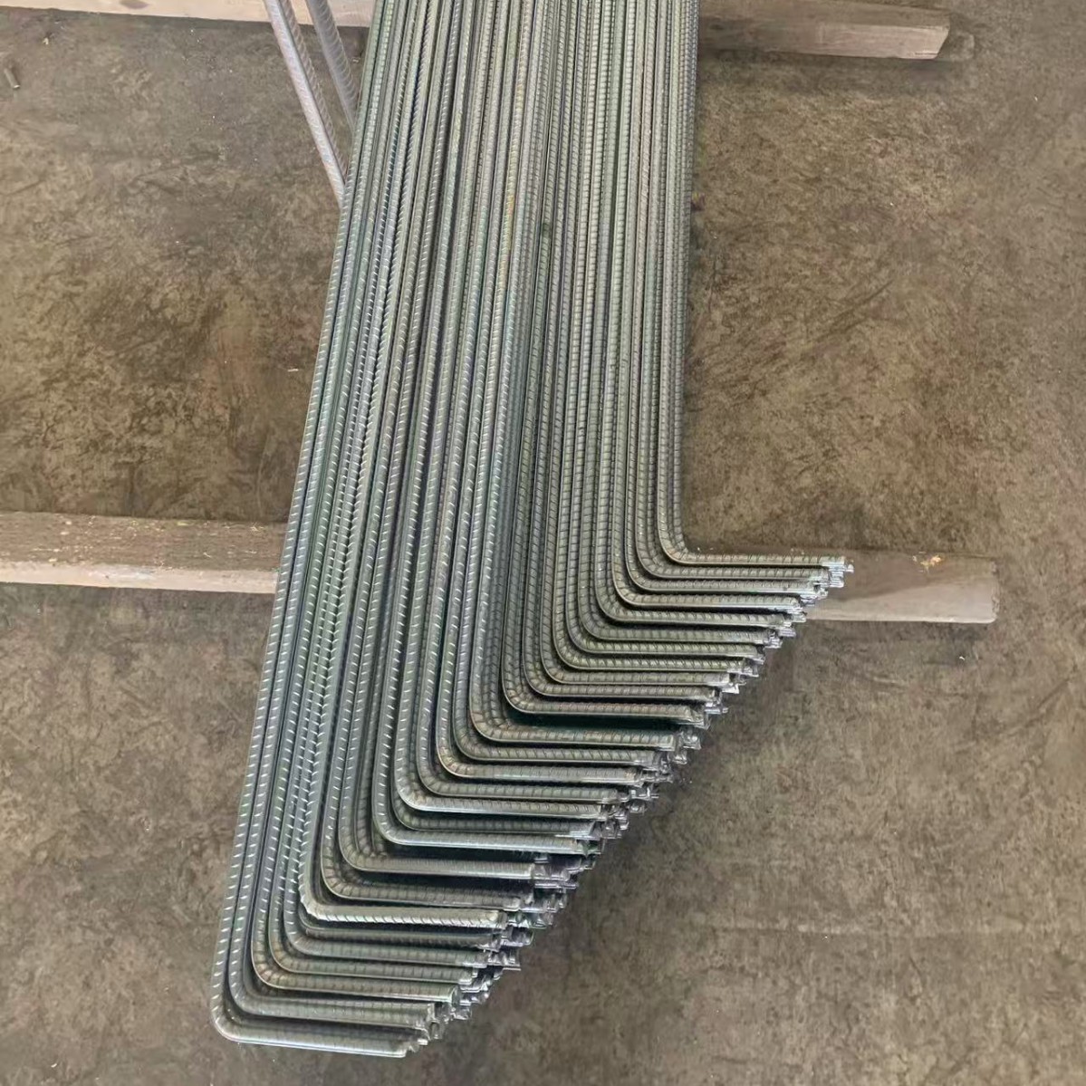 Suzhou Four-Level Earthquake-Resistant Threaded Steel Hrb500E High-Strength Steel Bar Spot Wholesale Φ8Mm Construction Can Be Cut to Zero