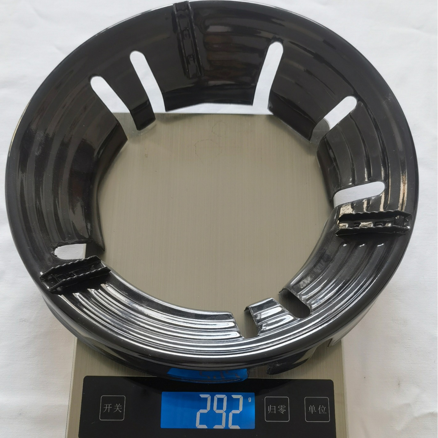 Wholesale black enamel energy-saving cover eight open mouth Poly fire reflection windproof cover Universal gas gas stove windproof ring