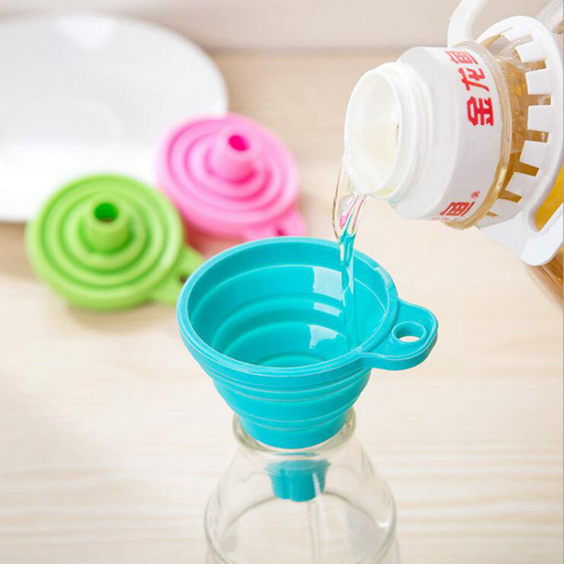 Mini Funnel Telescopic Silicone Oil Funnel Portable Kitchen Liquid Split Oil Funnel Oil Pot High Temperature Resistant Funnel