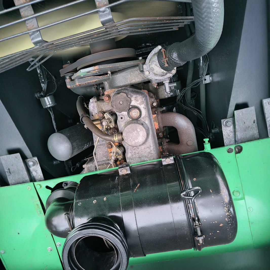 Mitsubishi 15-Ton Second-Hand Forklift for Sale at a Low Price. Adjustable Fork Can Be Exported Nationwide with Guaranteed Delivery. 1-Year Warranty