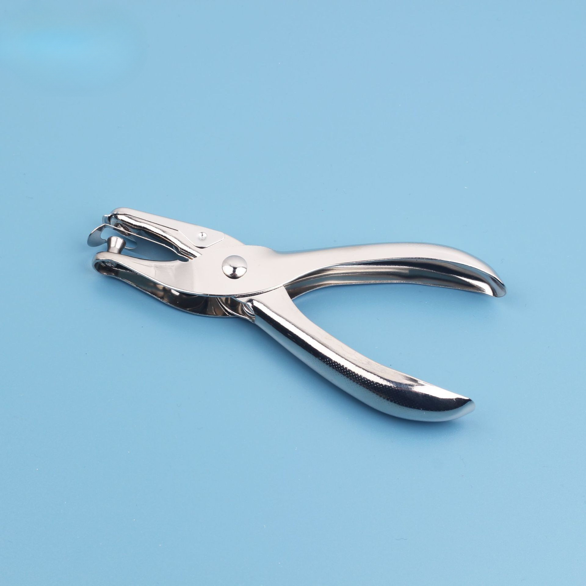 Hand-held Punching Machine Manual Single Hole Puncher Loose-up Mini Metal Punching Clamp Labor-saving Paper Punching Machine