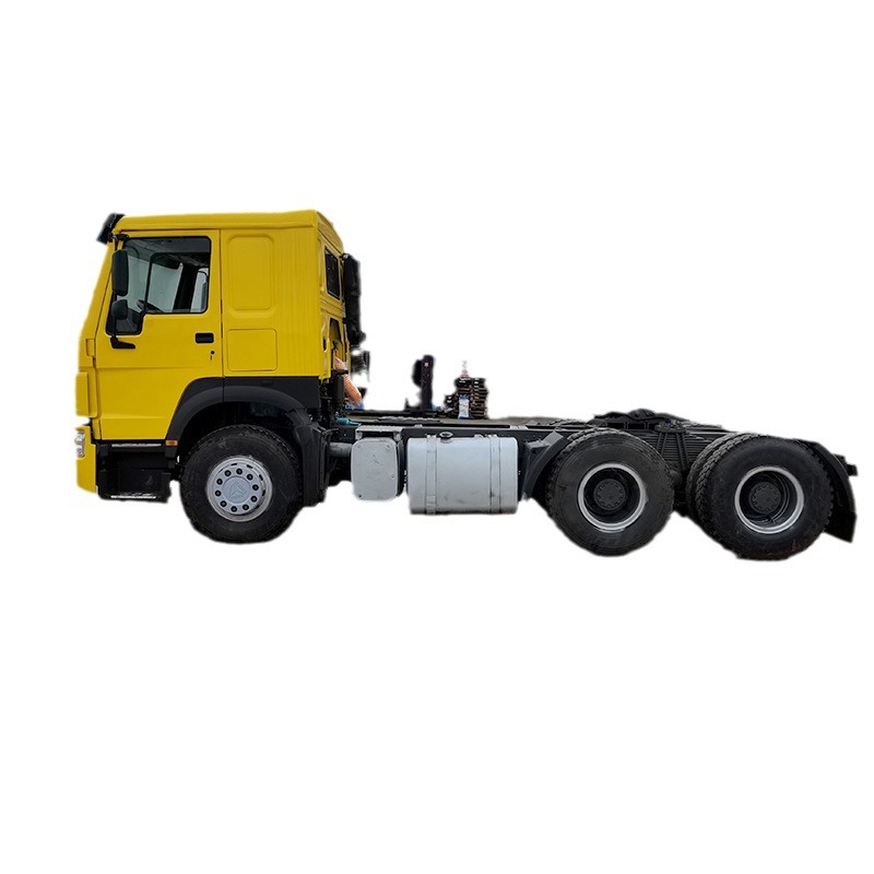 Sinotruk Howo Rear Eight-Wheel Tractor, Double-Axle Semi-Trailer Tractor Head, 375 Horsepower Cargo Transport Tractor Head