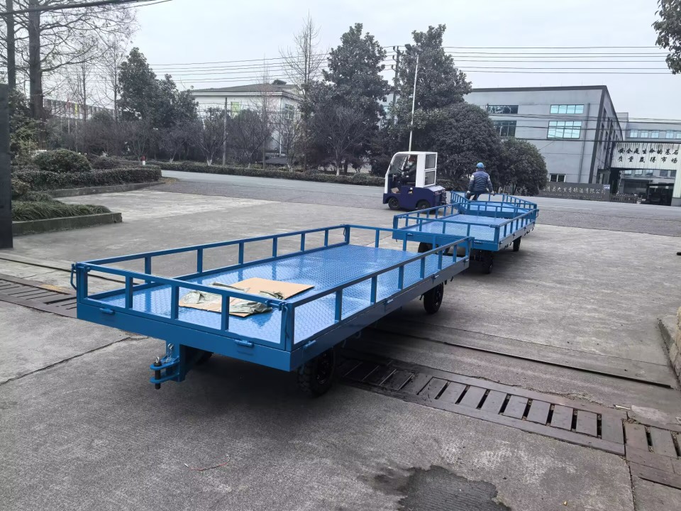 Trailer Towing Electric Vehicles for Airports, Docks, and Industrial Electric Vehicles in Factory Areas