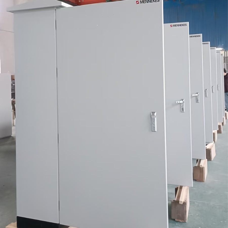Outdoor Rain Cover Control Cabinet Protects Against Wind and Rain and Is Not Easy to Rust. Industrial Equipment Water-Proof and Dust-Proof Control Cabinet Distribution Box