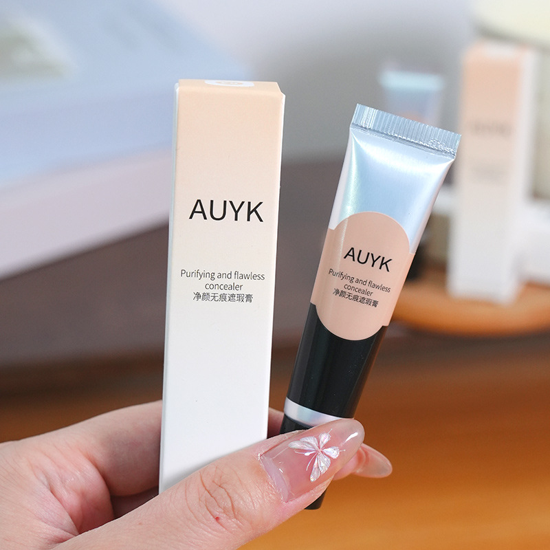 Auyk Light Moisturizing Traceless Concealer Long-Lasting Natural Brightening Concealer Spots Facial Acne Marks Dark Circles Concealer