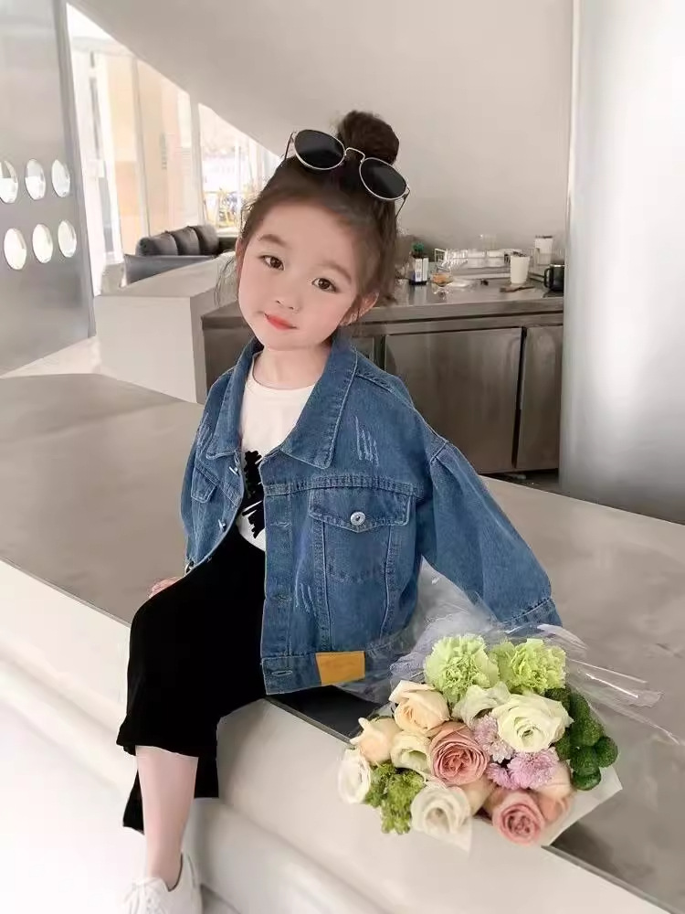 Girls' Coat 2025 New Children's Casual Top Small Short Sleeve Children's Wear Western Style Cardigan Baby Spring and Autumn