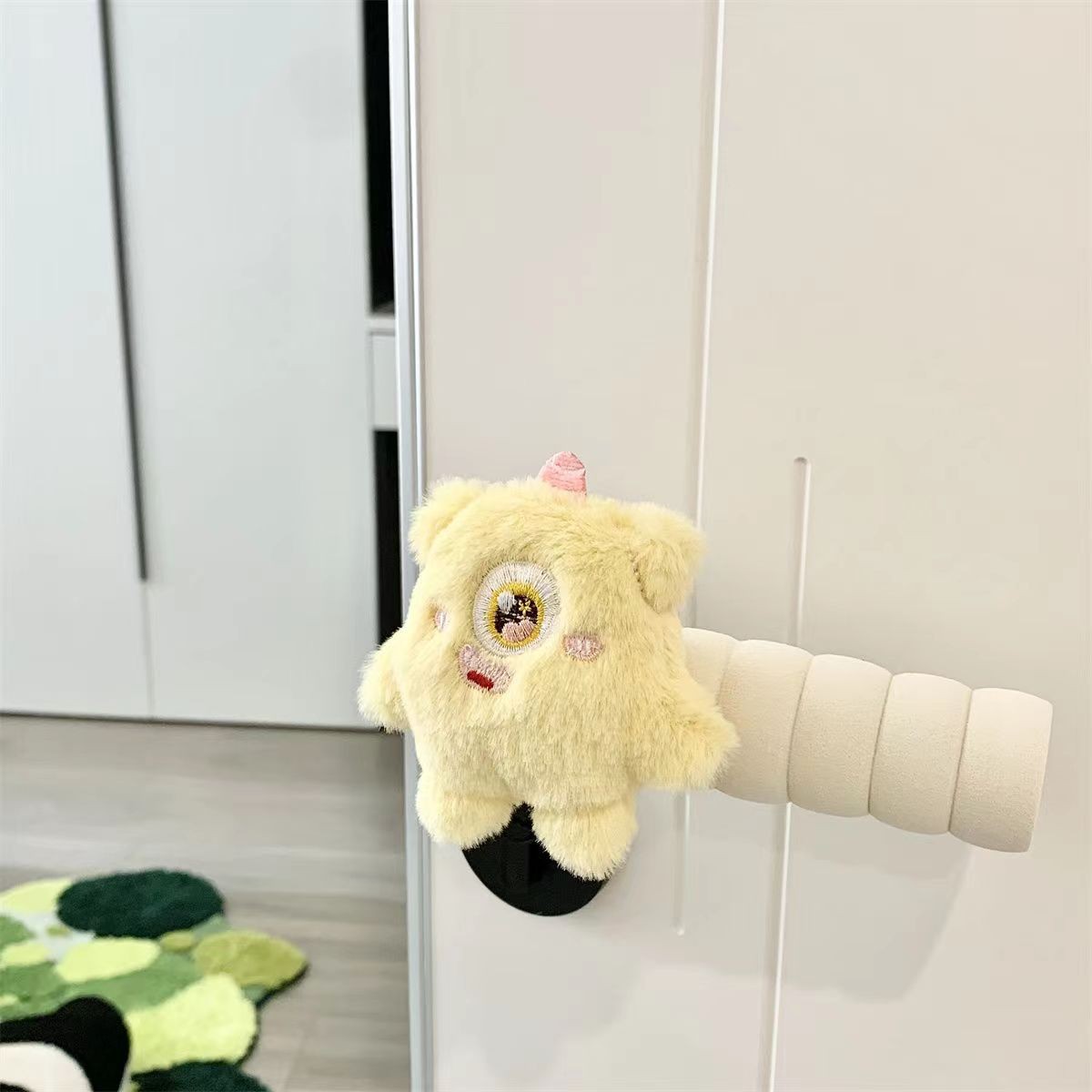Door handle protective cover anti-collision cute cartoon anti-static children's room bedroom antifreeze unit door handle cover