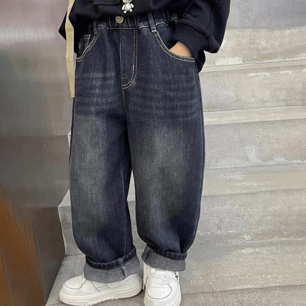 Boys' Fleece-Lined Jeans, Spring and Autumn 2025 New Style, Medium and Large Children's Pants, Children's Integrated Fleece Loose Long Pants, Trendy