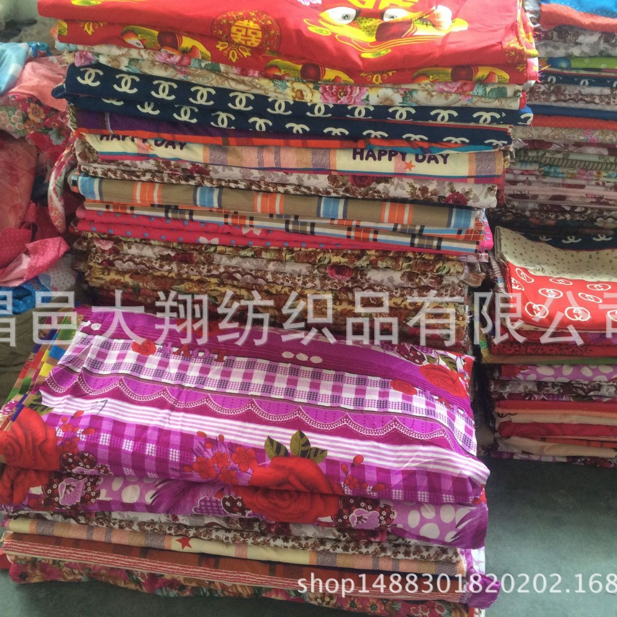 Polyester Printed Fabric Stock Surplus Fabric Second-Grade Fabric Diamond Velvet Fabric Bedding Fabric Stock Fabric Bed Sheet