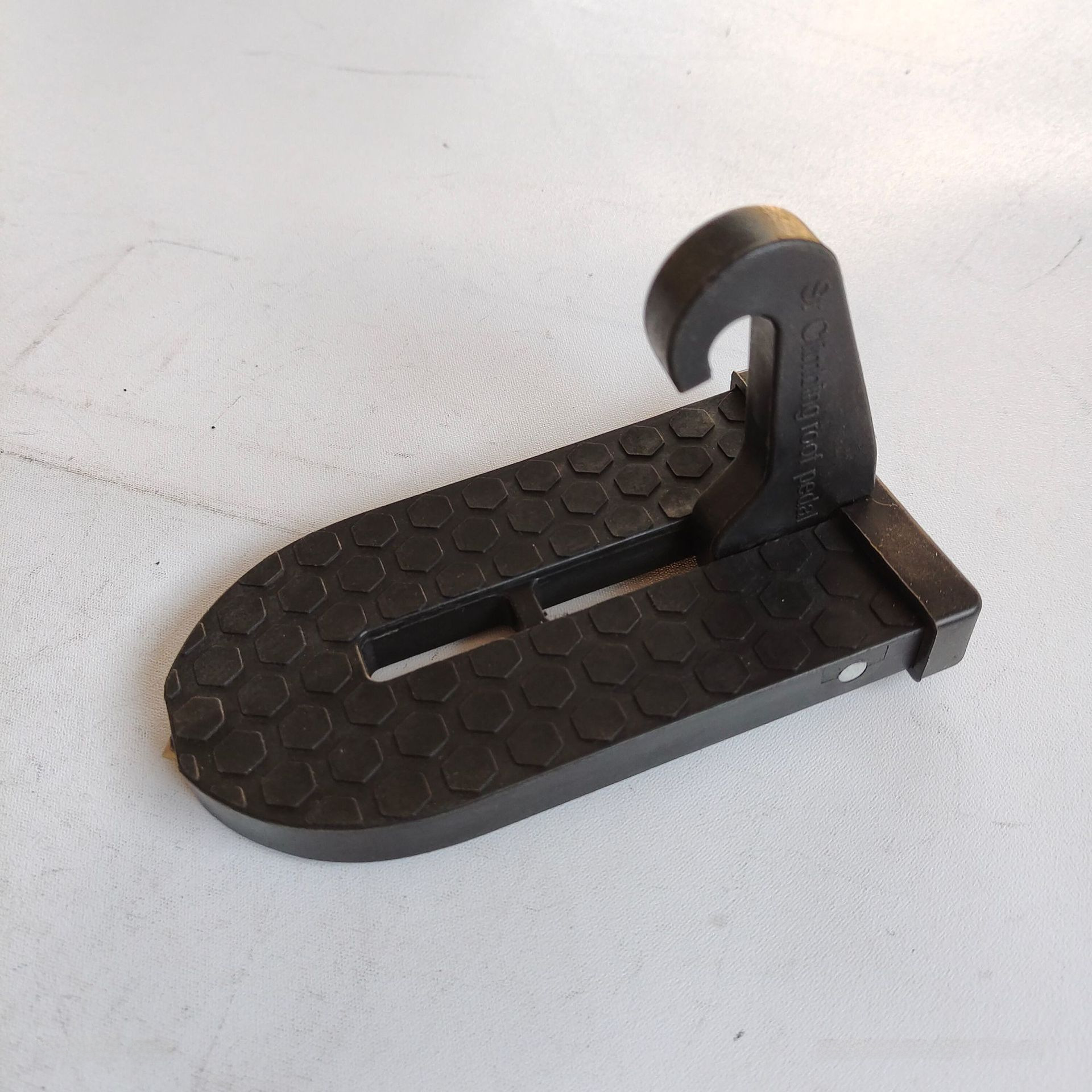 Multifunctional outdoor car door lock climbing pedal climbing car top folding pedal off-road climbing pedal