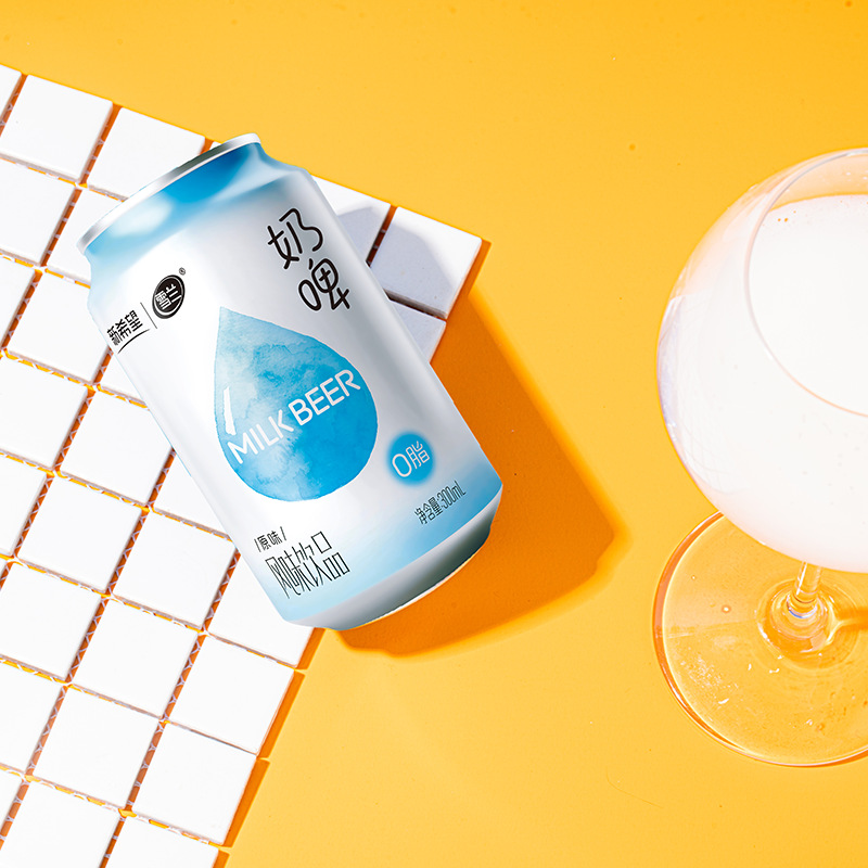 The whole box of 300ml * 12 cans of new hope snow blue milk beer wholesale lactic acid flavor beverage a generation of hair