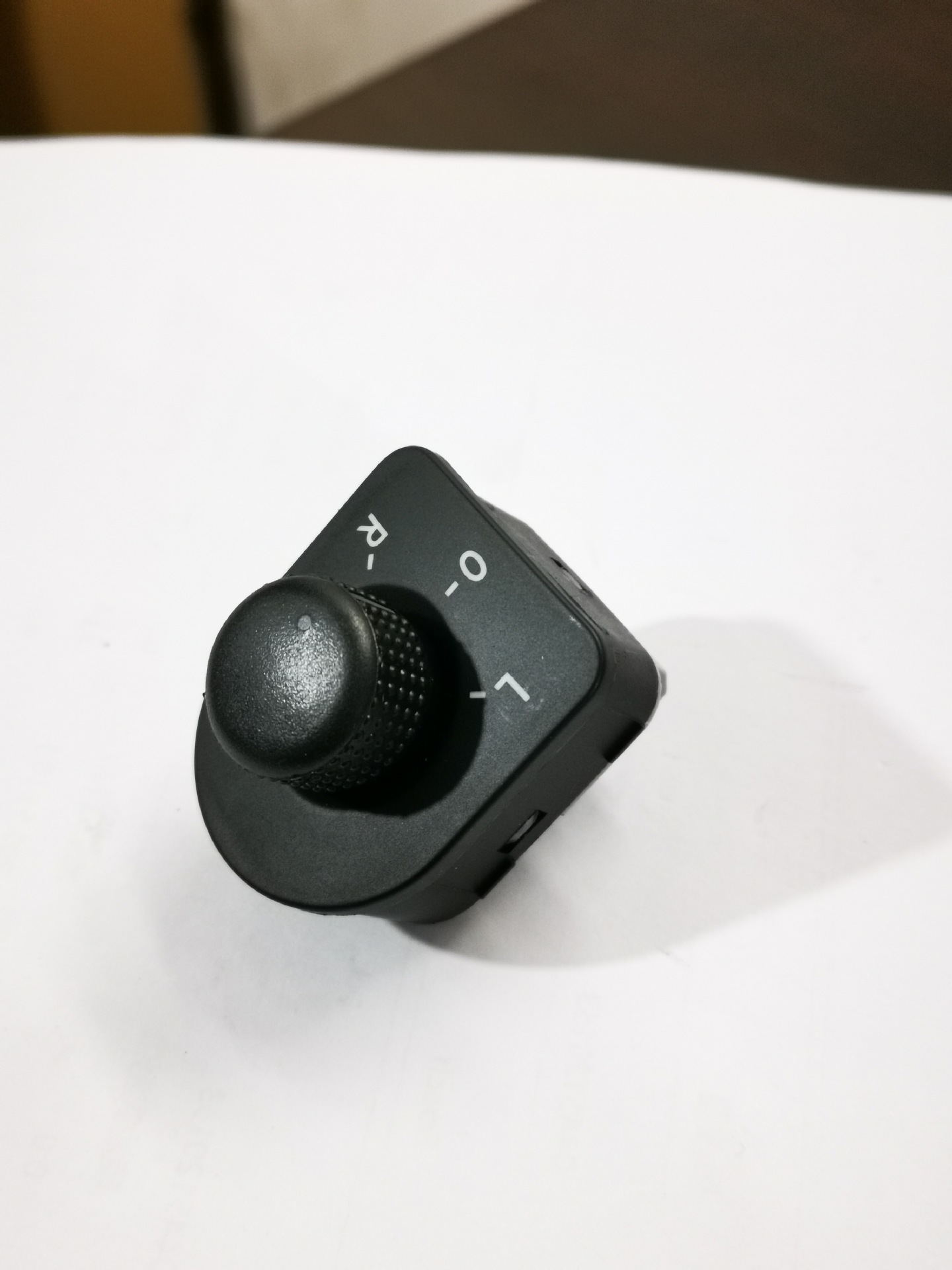 Переключатель бокового зеркала подходит для Volkswagen 1J1959565D