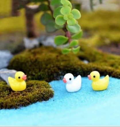 Creative Mini Yellow Duck Cute Home Trinkets Micro Landscape Succulent Moss Plant Duck Ornaments Decoration