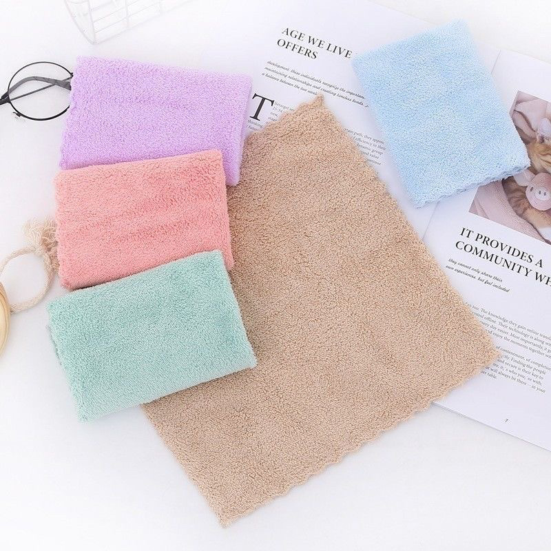 Маленькое квадратное полотенце из кораллового флиса, полотенце с медвежонком, лицевое полотенце, полотенце для детского сада, полотенце для слюней, вакуумируемое