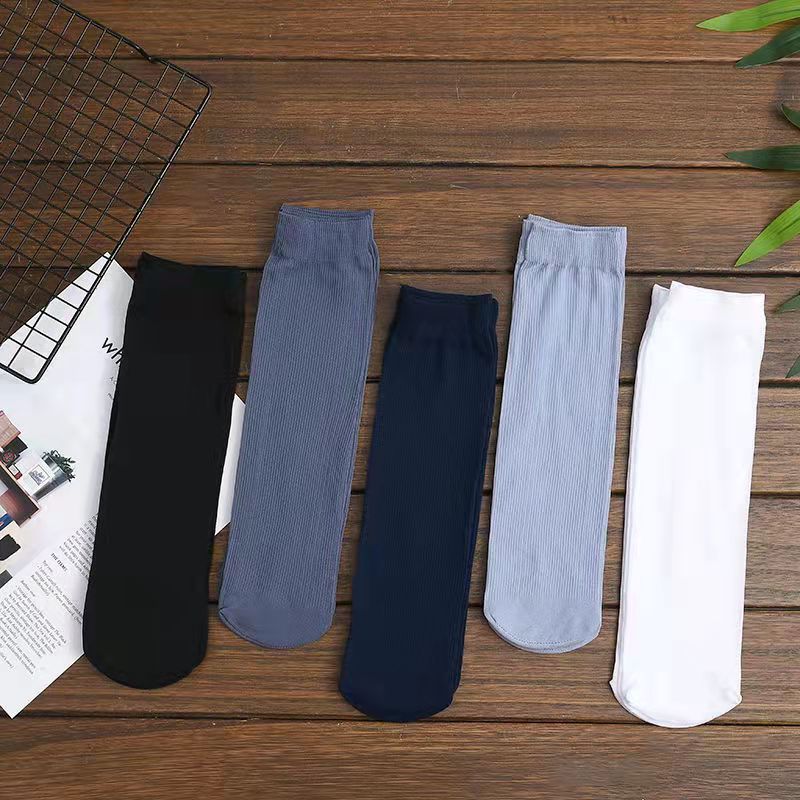 Summer men's stockings solid color thin business casual tube socks vertical breathable sweat-absorbent Ice Silk men's socks wholesale