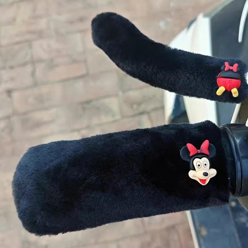 Winter plush warm cute cartoon electric handlebar motorcycle universal handlebar tricycle non-slip guard