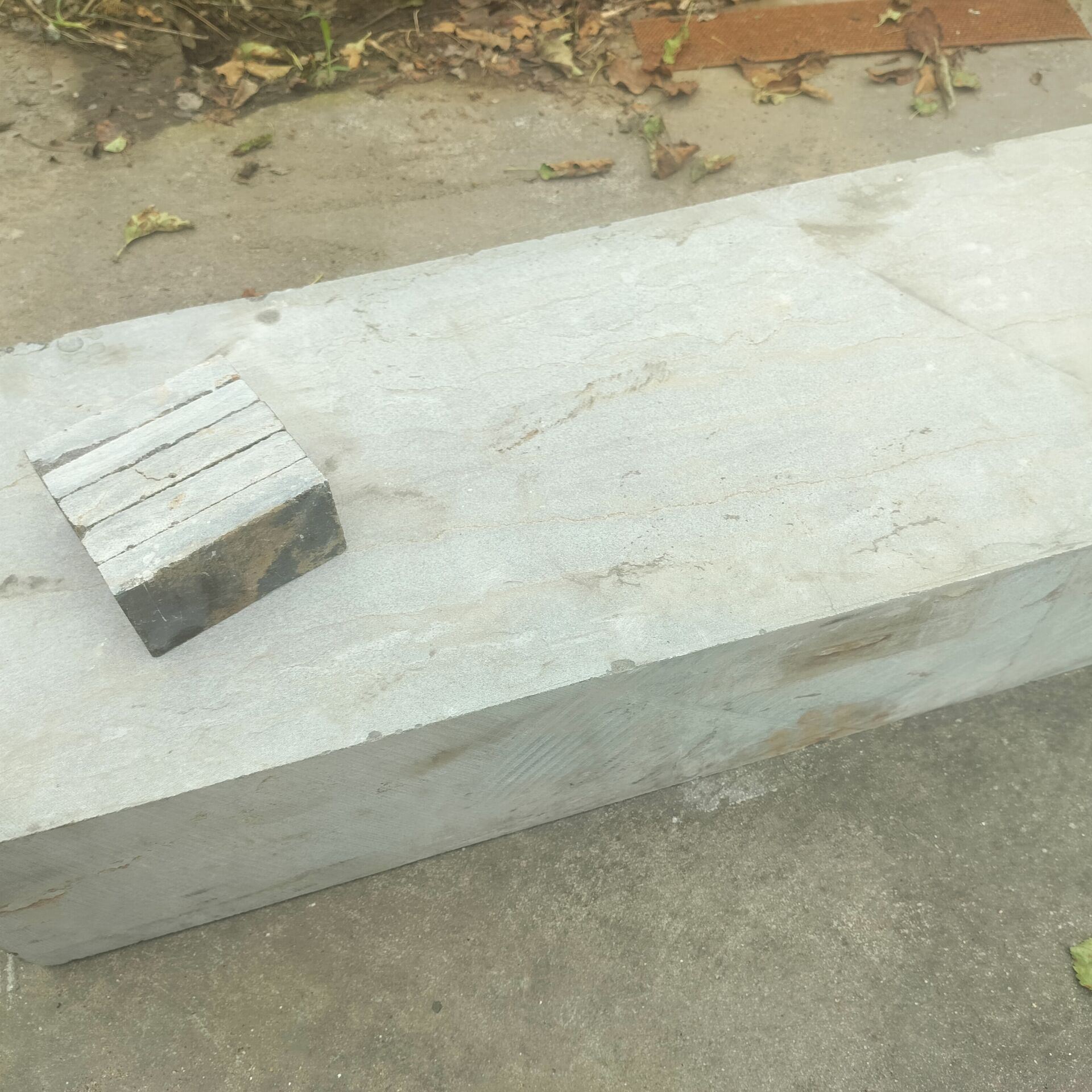 冶金溶剂专用石灰石低杂质高钙含量现货供应厂家直销