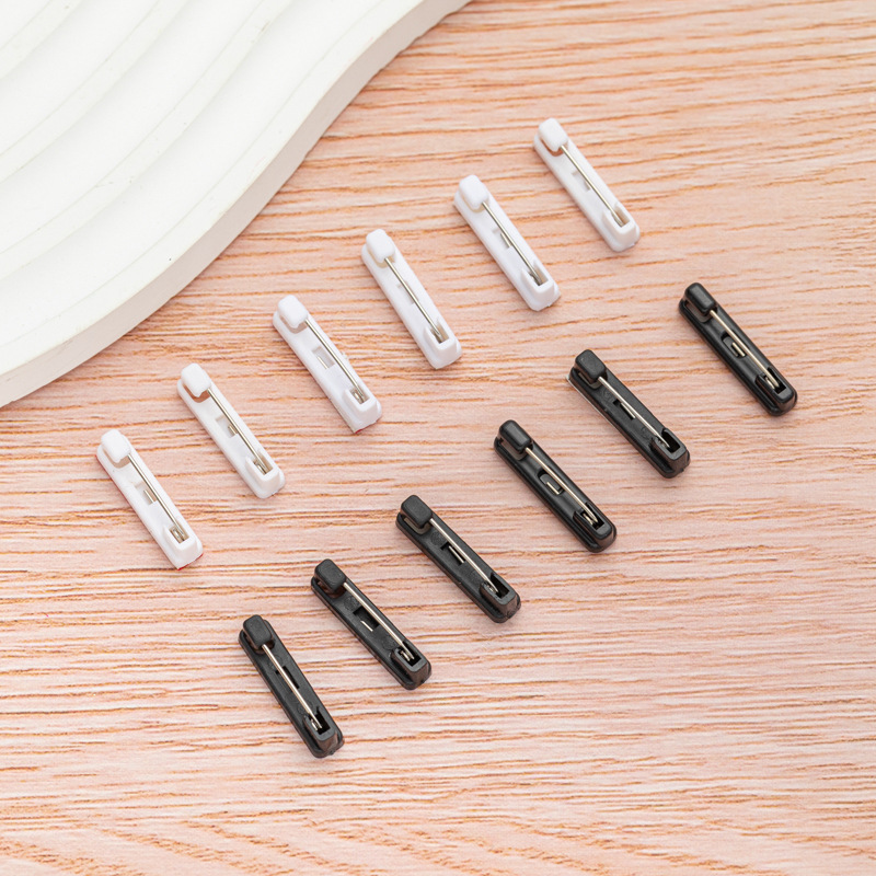 Белая пластиковая булавка для рабочего значка, простая булавка с клеевой основой, пластиковая брошка, аксессуары