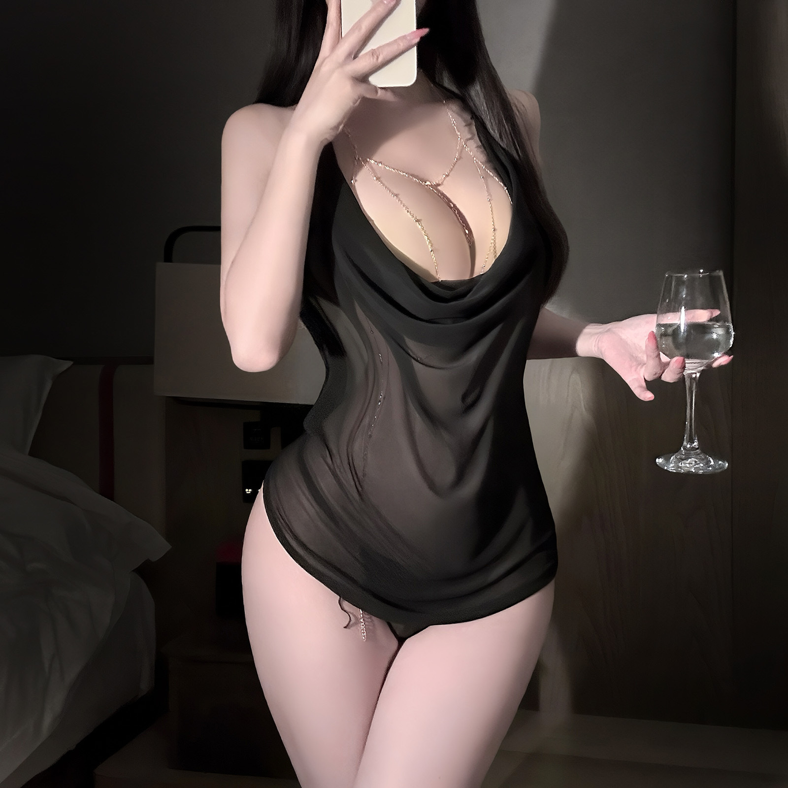 Sexy Lingerie with a Pure and Alluring Design, Featuring a Low-Cut Neckline and a Revealing Style, with a See-Through Temptation and No Need to Take Off the Uniform, Qqny1638