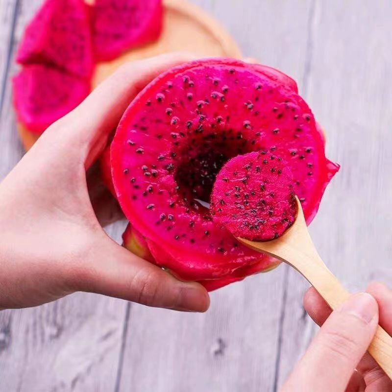 Guangxi Dragon Fruit Red Heart Whole Box Fresh Red Flesh Red Heart Dragon Fruit 5 Pounds 4kg Package Dropshipping