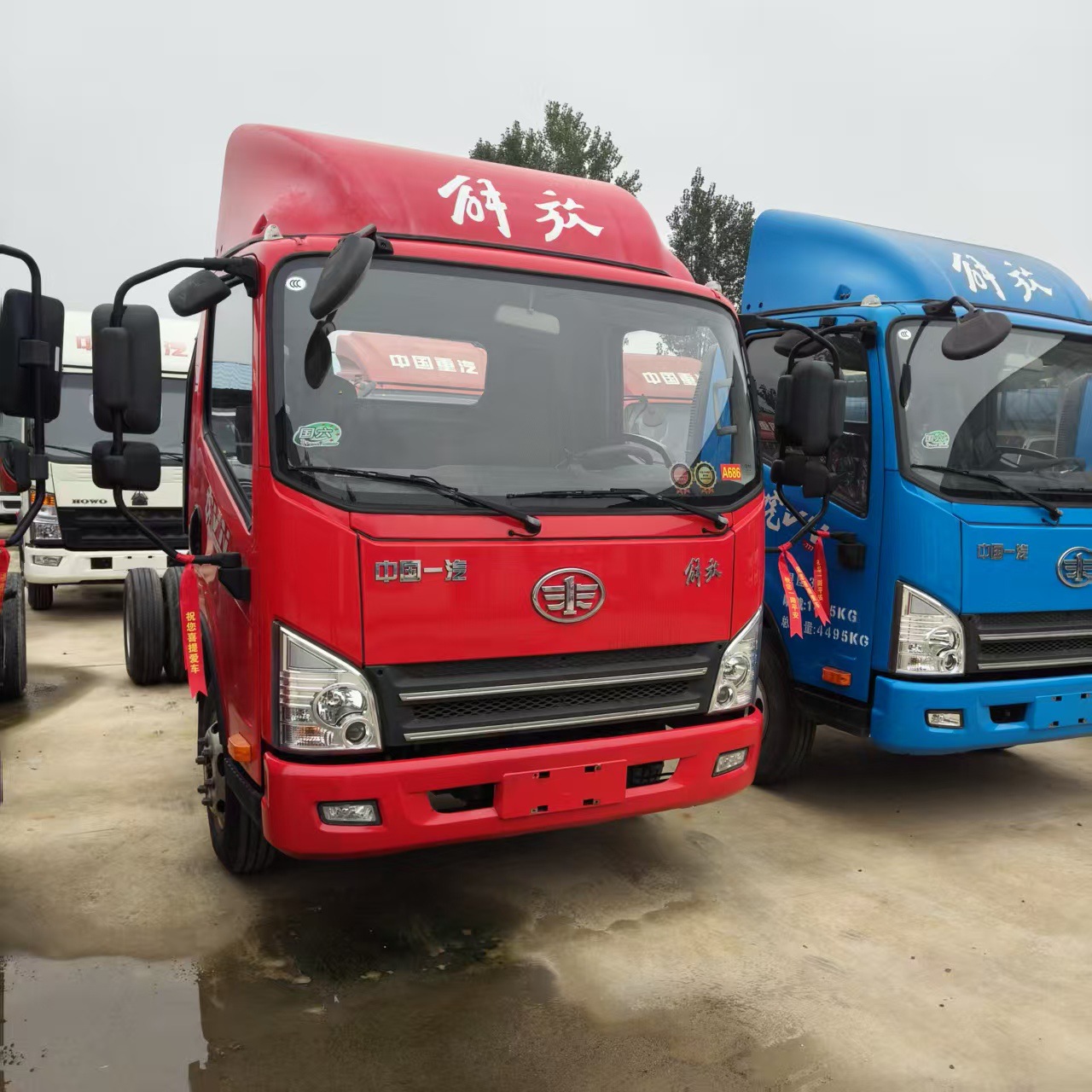 Light Box Truck 4.2m Light Truck Stock Chassis Can Be Used as a Container for Greening and Sprinkling 10-Ton Box Truck