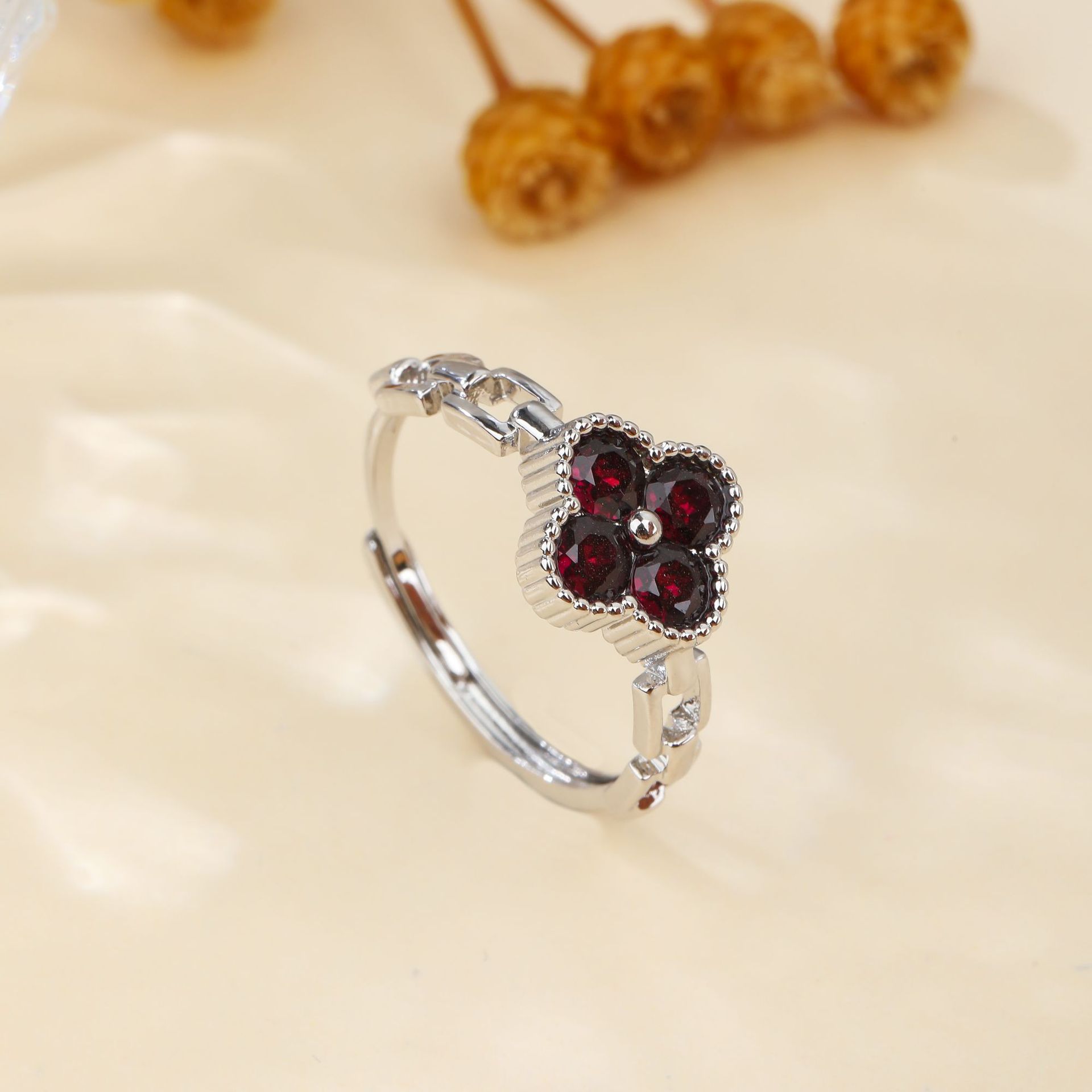 Кольцо из натурального граната Tr-053 3.5 мм в стиле открытого кольца с четырьмя лепестками, популярное и доступное роскошное украшение, не тускнеет