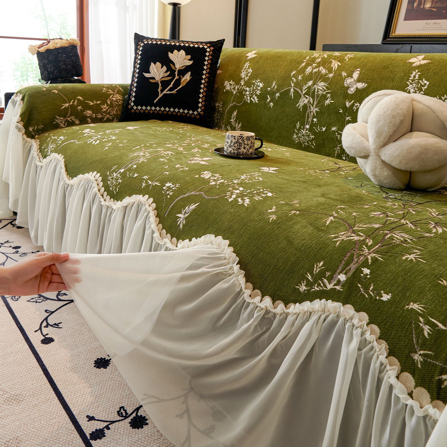 J5D Retro High-End Skirt Sofa Cushion Cover Cloth 2025 New Four-Season Universal Full Cushion Cover