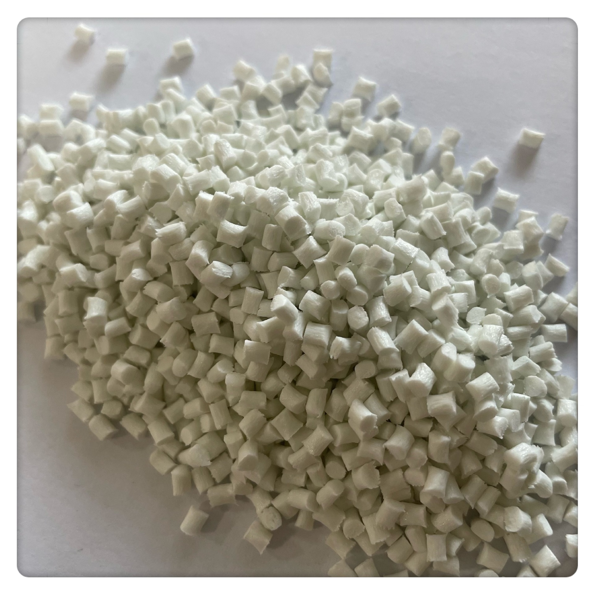 Pbt Raw Material Flame Retardant F4830 Nc Fiberglass Reinforced 30% High Rigidity Connector 5g Field Charging Gun