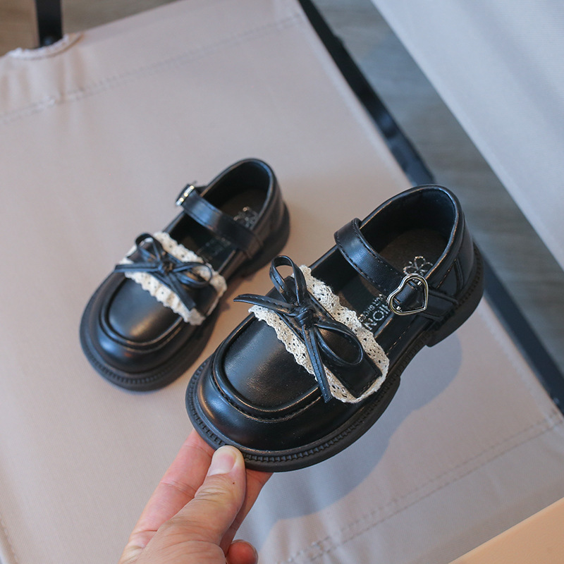 Маленькие кожаные туфли принцессы для девочек, 2025 новая осенняя мягкая подошва Мэри Джейн с юбкой, стиль колледжа, британские детские туфли