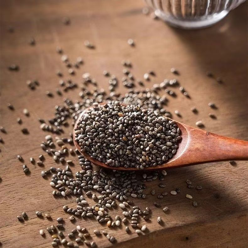 The season's new chia seeds imported from Mexico are clean, low-ash, high-purity, disposable ready-to-eat chia seeds
