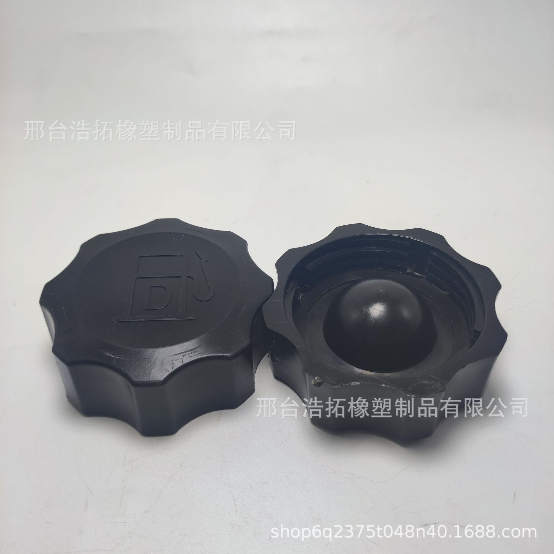 Подходит для Kubota L3608 L4708 L5018 детали трактора сборка крышки топливного бака Tc402-42022