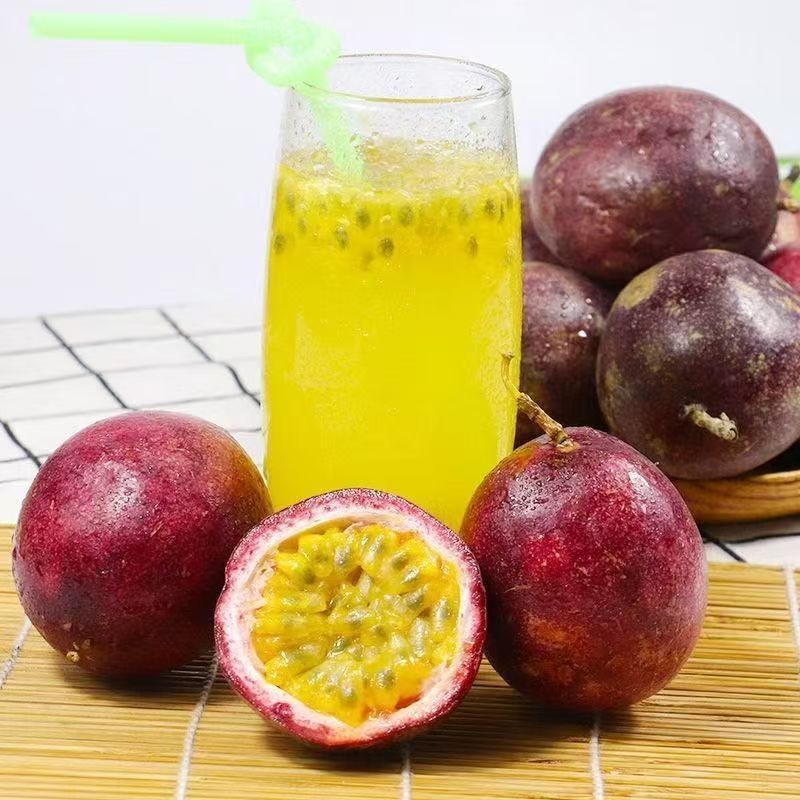 Fresh Seasonal Purple-Skinned Passion Fruit from Guangxi and Yunnan, Picked Directly from the Tree, Suitable for Fruit Tea, Sweet and Sour, Whole Box Factory Wholesale