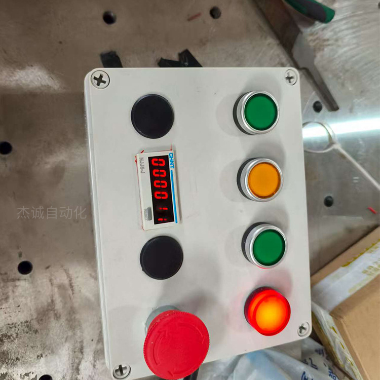 Kuka Welding Robot Spot Welding Automation Equipment Intelligent Welding Arm High Precision and High Efficiency Operation