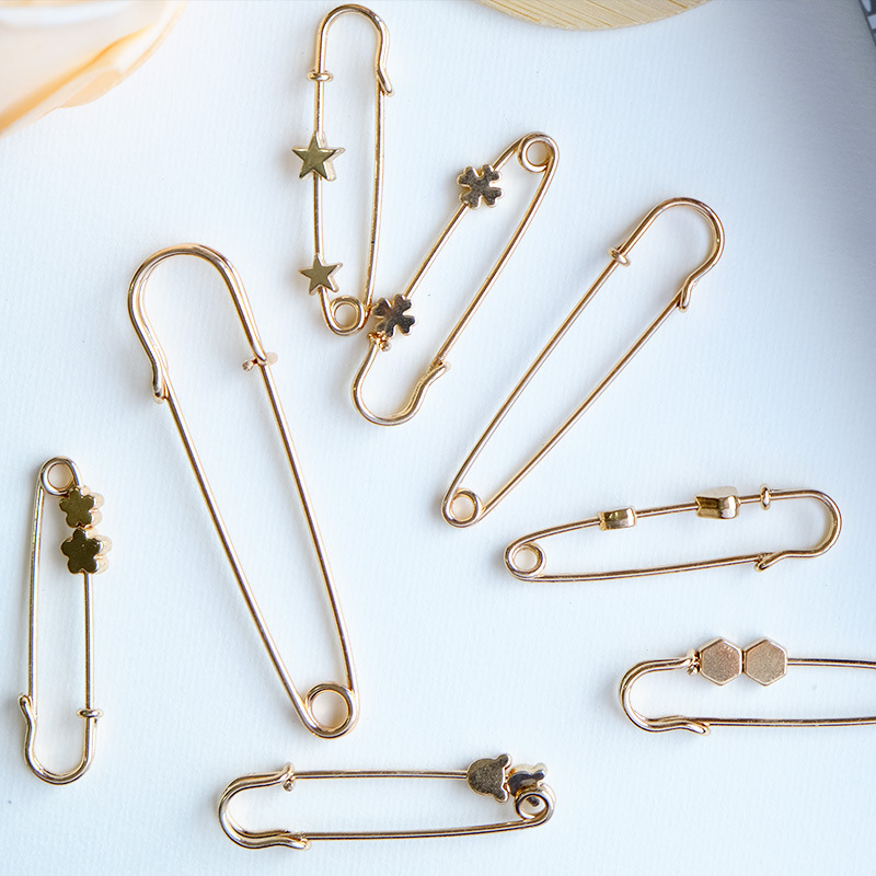 Trouser waist pin waist artifact fixed clothes women's cardigan sweater anti-light button wholesale pearl brooch