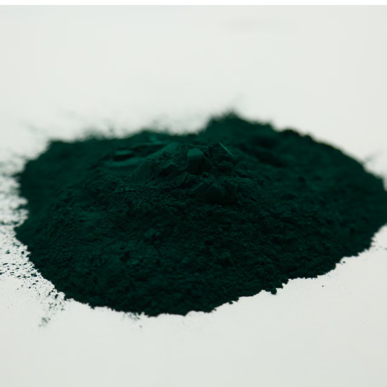 Manufacturer Supplies Phthalocyanine Green Organic Pigment Phthalocyanine Green 2700 for Ink, Paint, Rubber, Plastic and Cultural and Educational Supplies